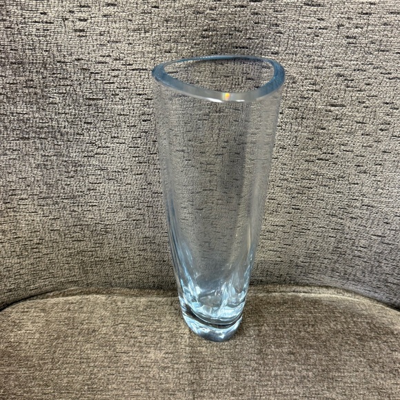 Vintage Large Thick Heavy Clear Triangle Art Glass Vase. - Picture 3 of 11